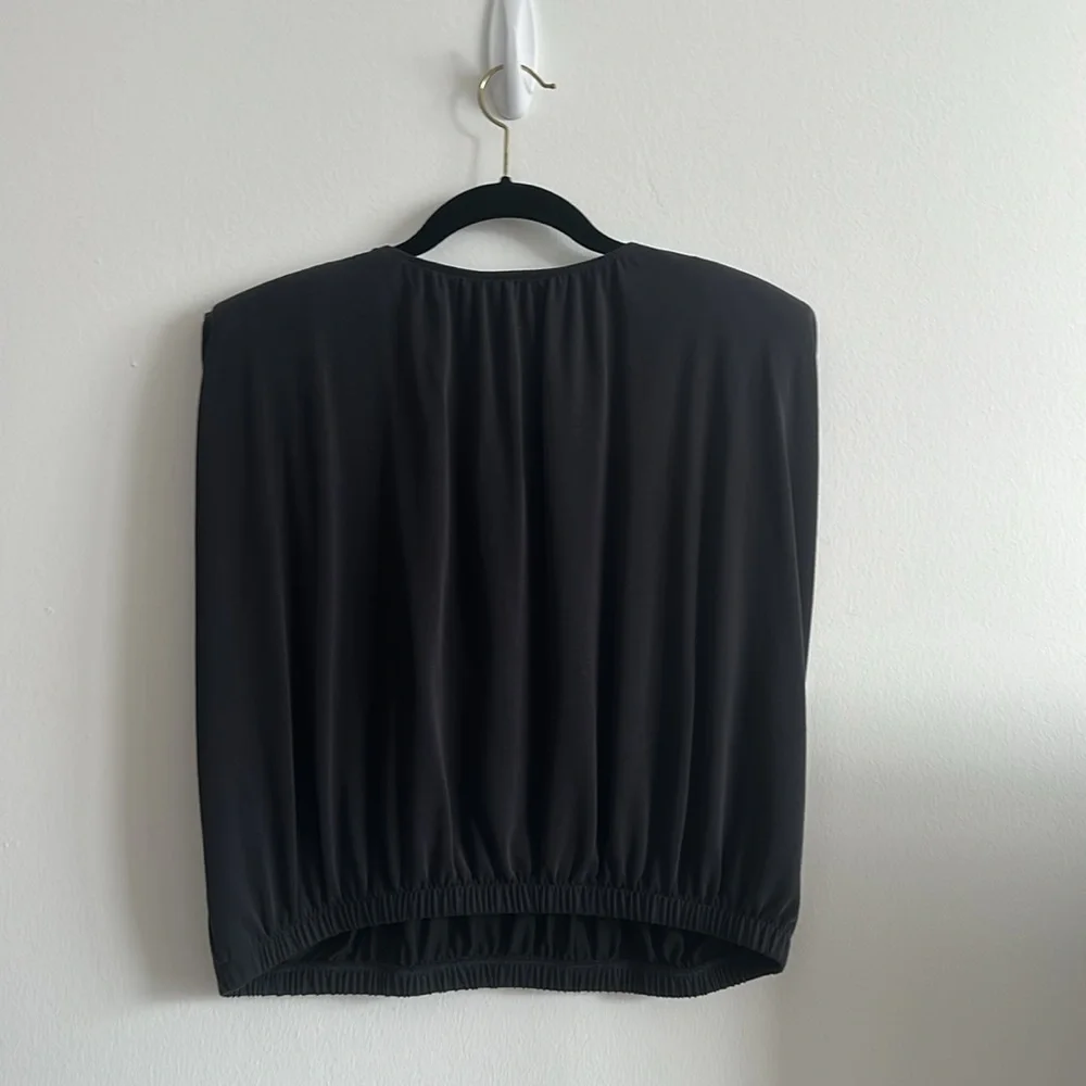 *Excellent Condition* Express Sleeveless Blouse, Sz. L - Picture 7 of 9